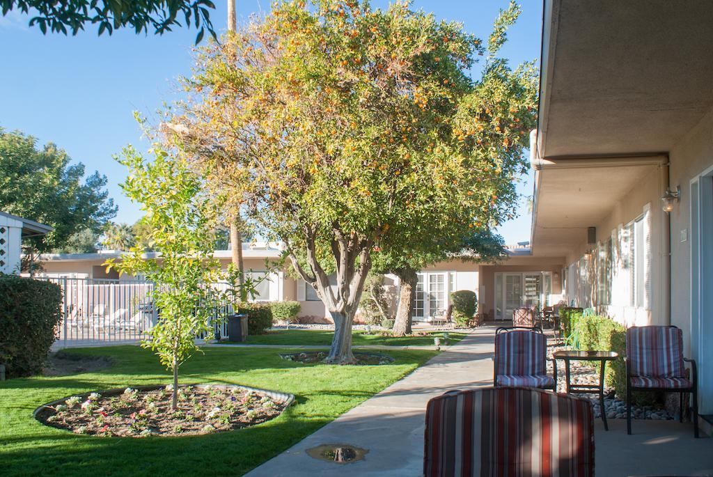 Tuscany Manor Palm Springs Exterior photo